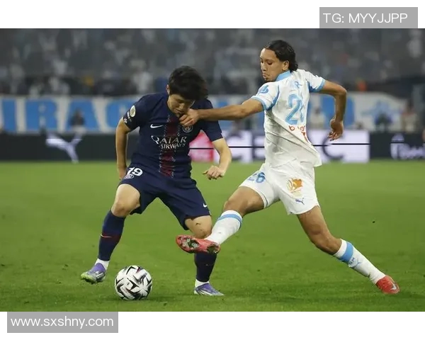 波斯波与瓦斯尔的精彩对决揭示足球战术与团队协作的完美结合 波斯波与瓦斯尔的精彩对决揭示足球战术与团队协作的完美结合