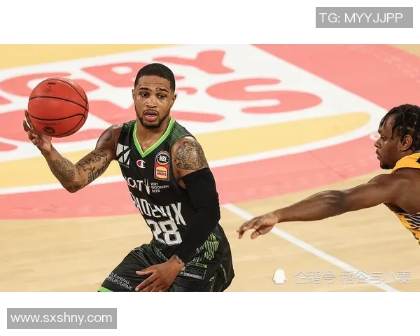 布鲁克洛佩斯如何在NBA赛场上重塑自我与球队价值的传奇旅程