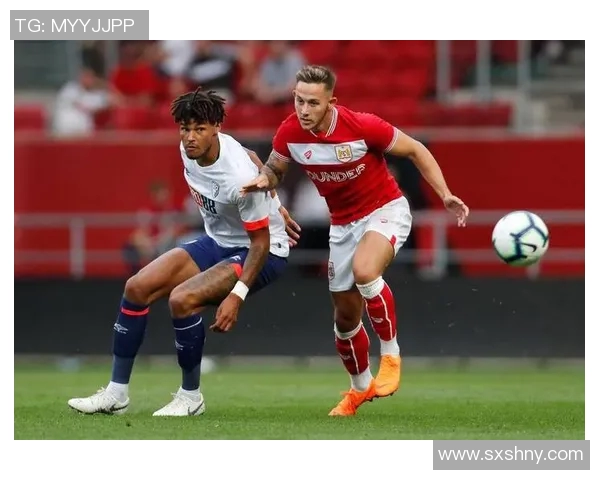 西布朗迎战女王公园展现英冠激烈对决精彩瞬间回顾与分析