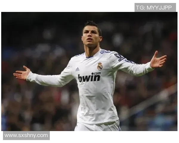 卡塞米罗的传奇旅程:从巴西足球新星到欧洲顶级中场的蜕变与成就 卡塞米罗的传奇旅程:从巴西足球新星到欧洲顶级中场的蜕变与成就