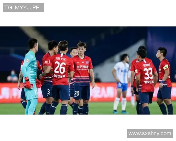 卡尔达斯与佩雷拉激战正酣谁能在这场对决中笑到最后