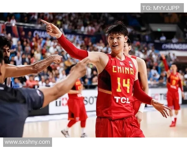 王哲林领衔中国篮球新篇章展现实力与团队精神的崛起之路